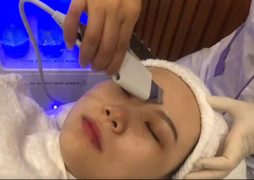 Hydra Microdermabrasion Facial Equipment  for skin care - 9 in 1